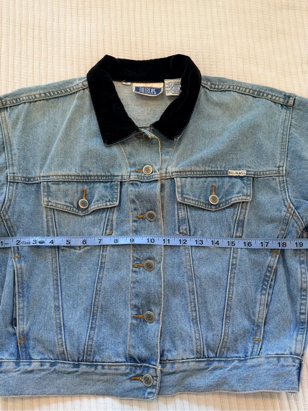 bill blass Light Blue Denim Jacket with Black Velvet Collar Label Detail - Picture 9 of 10
